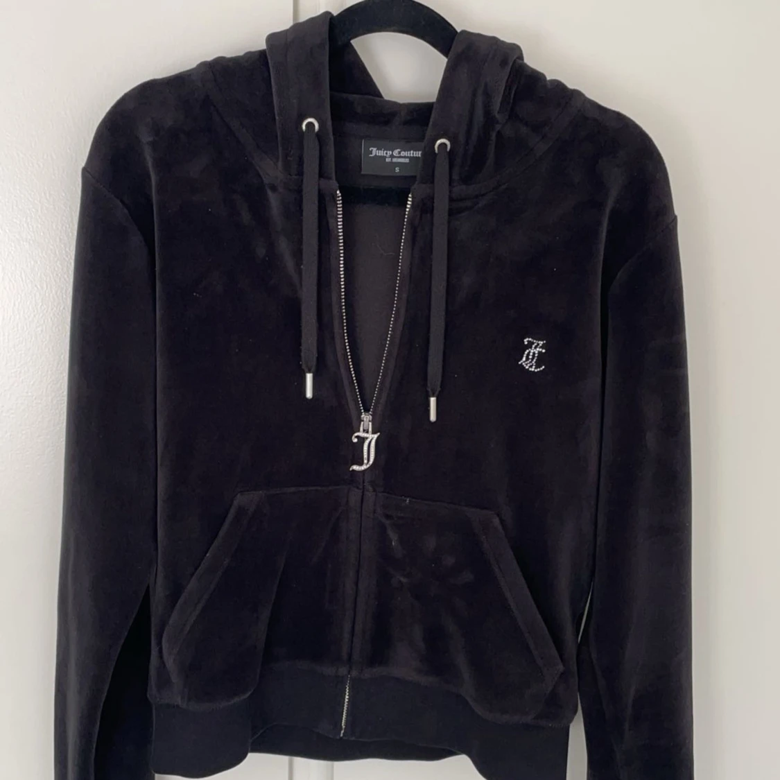Svart velour hoodie från Juicy Couture - 90