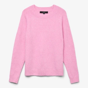 Rosa stickad tröja - Fin stickad tröja ifrån vero Moda. Säljer då den ej kommer till användning längre, ganska knottrig men fortfarande skön. Nypris 300kr