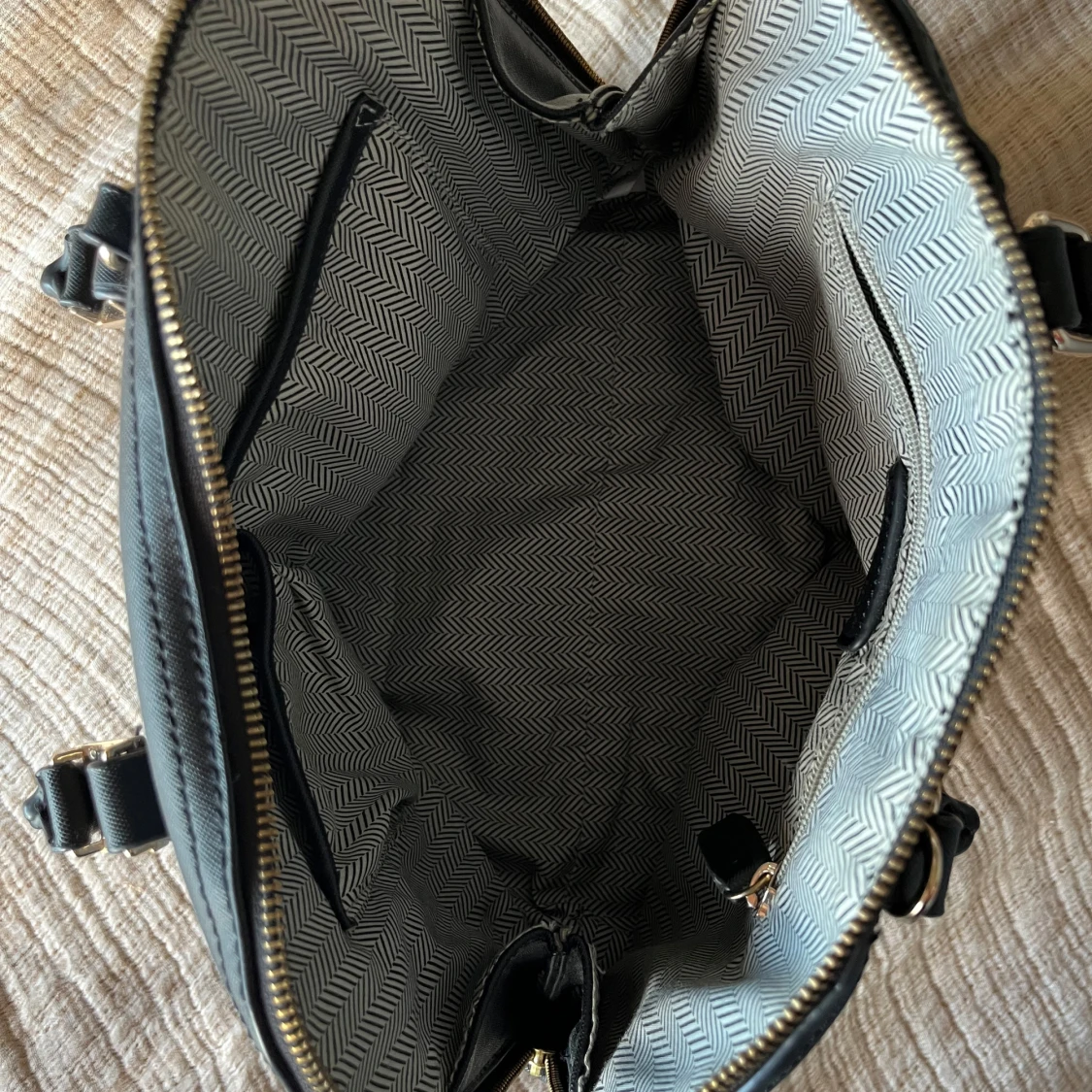 Svart handväska från Puccini - 91