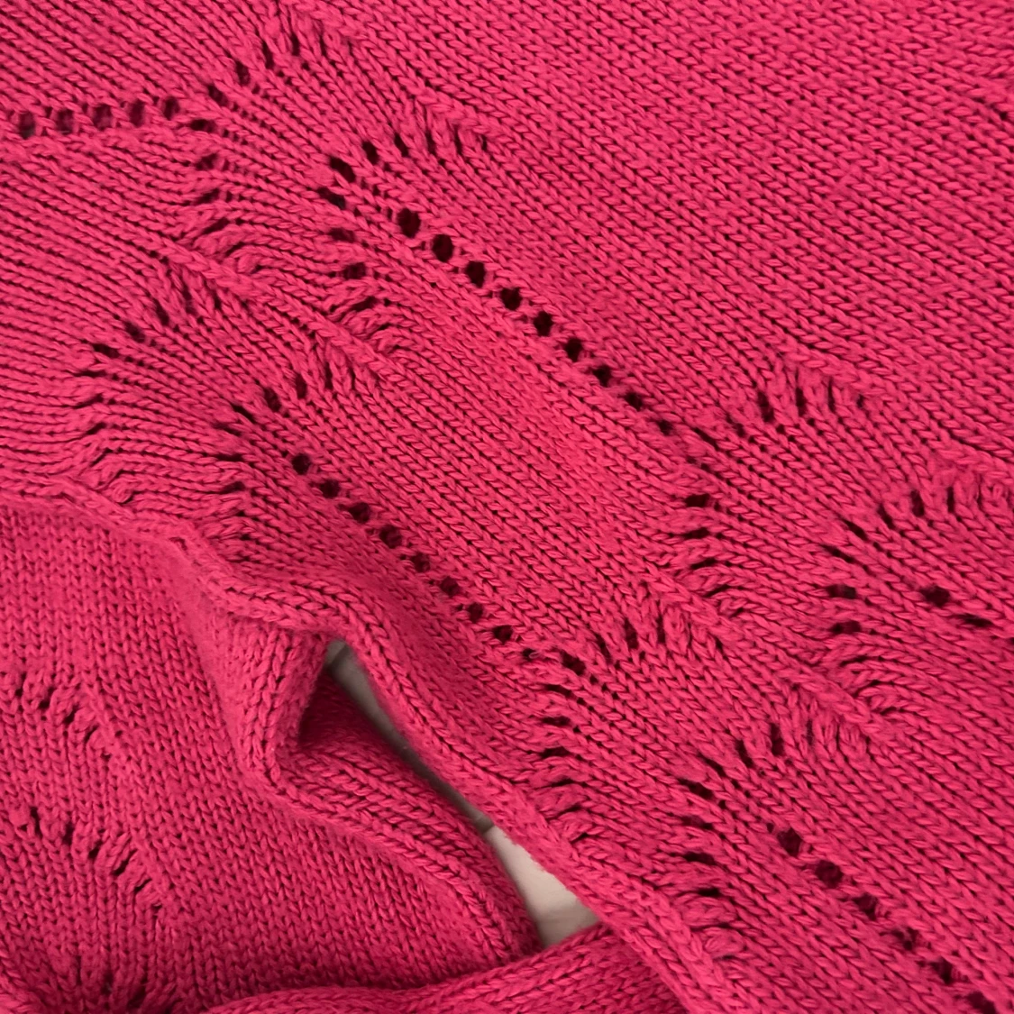 Rosa stickad tröja från Gina Tricot - 91