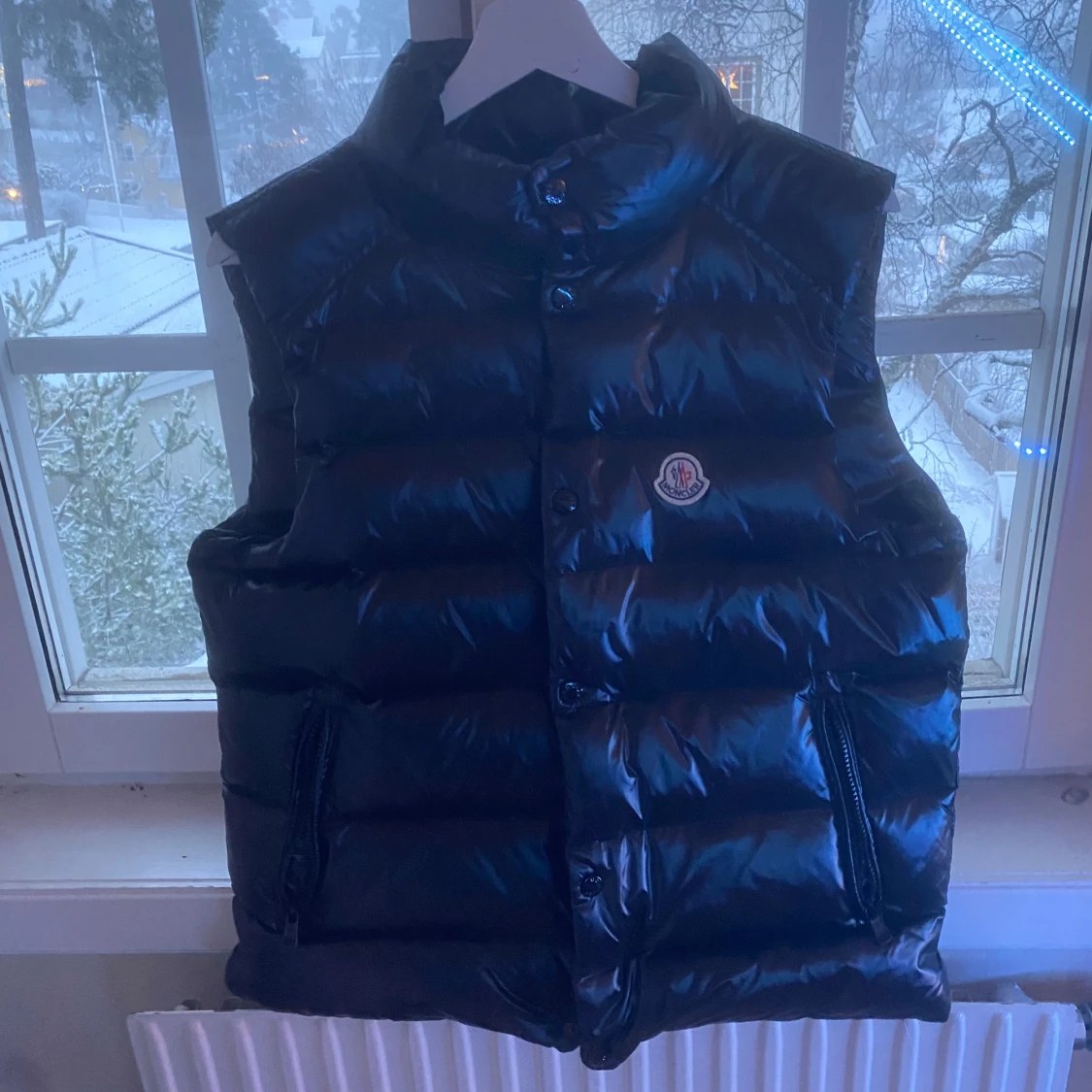 Svart dunväst från Moncler