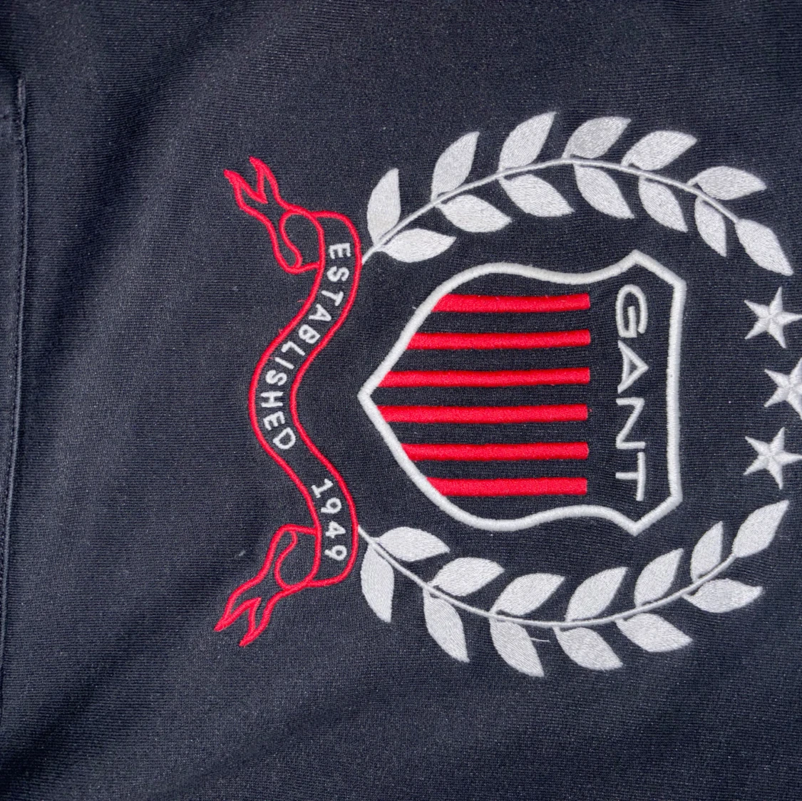 Svart hoodie från GANT - 92