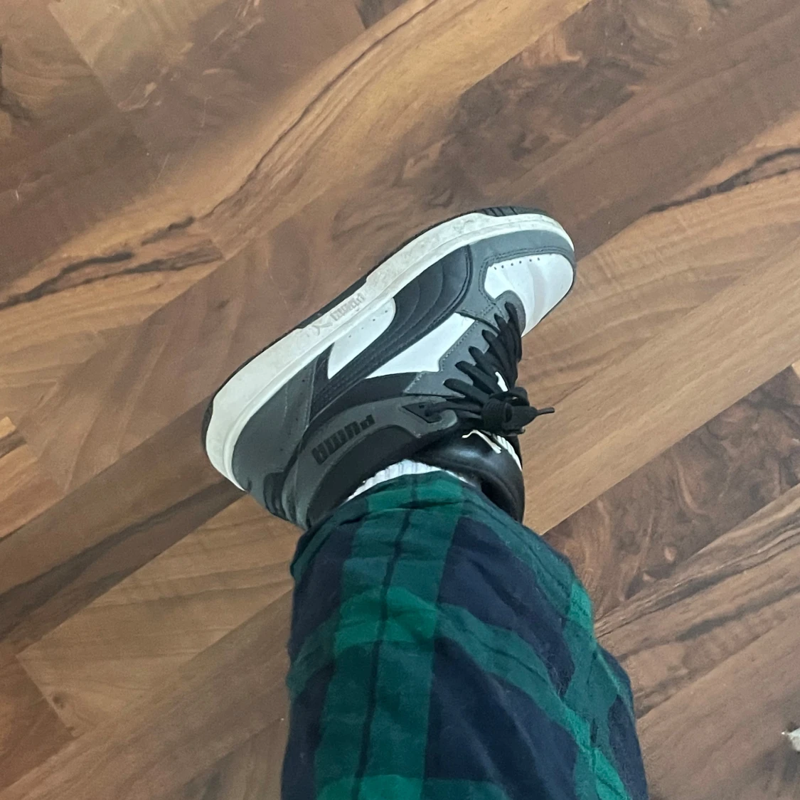 Svartvita sneakers från Puma - 92