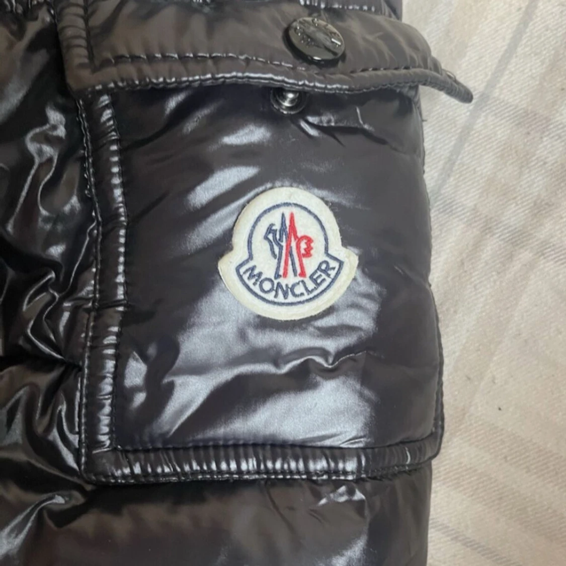 Svart pufferjacka från Moncler - 90