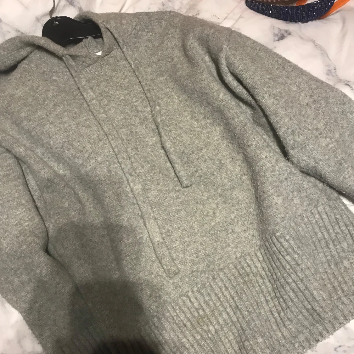 Grå hoodie från Zara