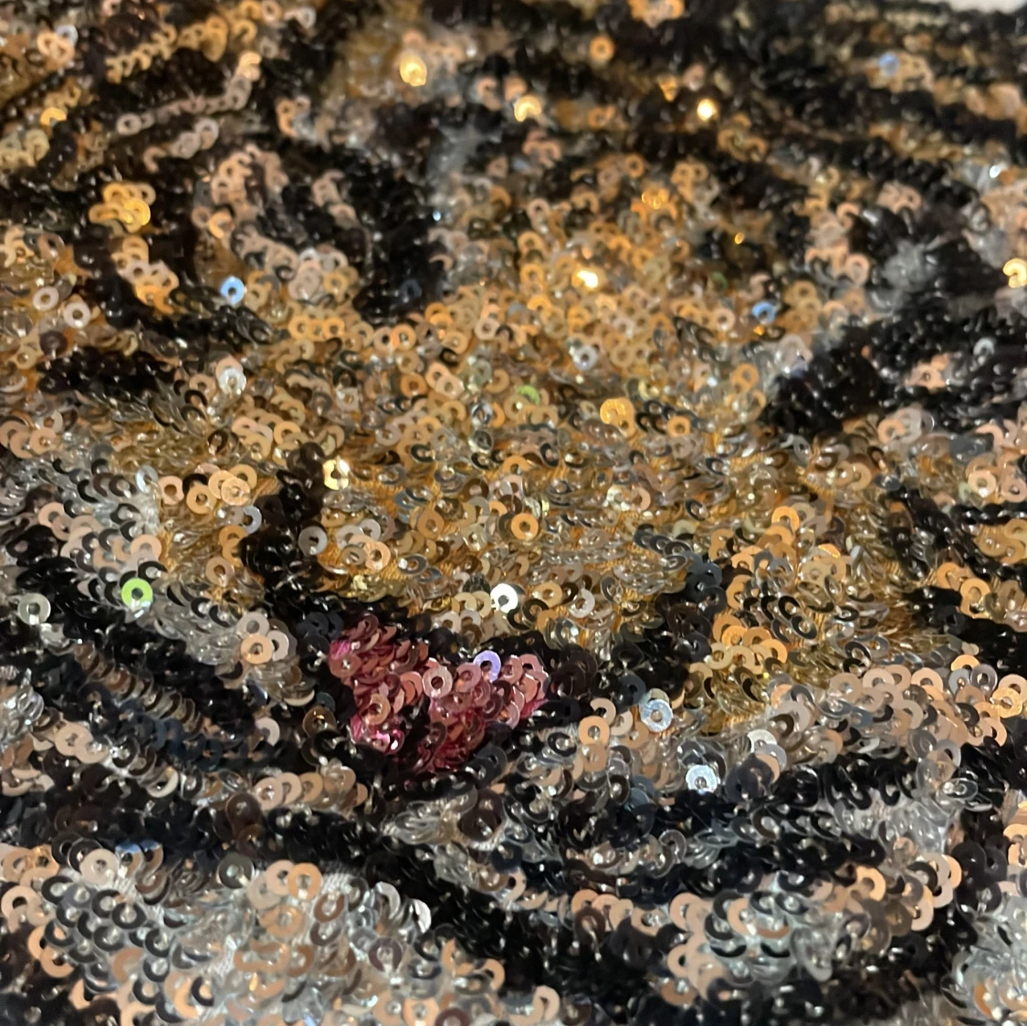 Vit t-shirt med paljett-tiger från Zara Girls - 92