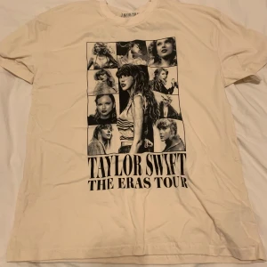 Taylor Swift t-shirt - Säljer en helt oanvänt Taylor Swift t-shirt 