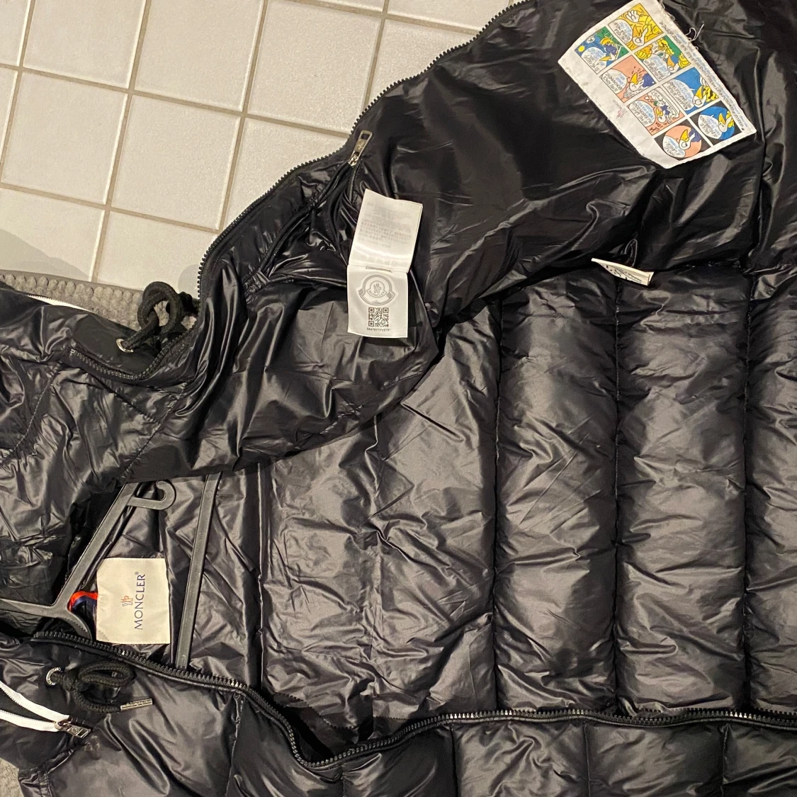 Moncler väst  - 90