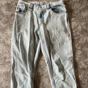 Polar skate 92 - Rensar garderoben: skick 9 av 10 storlek 32/32 PRISET ÄR INTE HUGGET I STEN! 