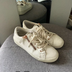 Sneakare - Sneakers från Duffy 