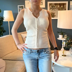 Zara topp - Slutsåld topp från zara 🩷 passar mig som vanligtvis har storlek S 