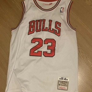 Michael Jordan Jersey  - Aldrig använd. Köpt för 1200