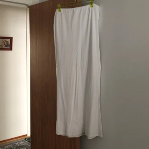 Kjol - Lite tajt för mig, föredrar lite pösigare kjolar 