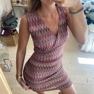 Klänning  - SUPERSNYGG ❣️❣️