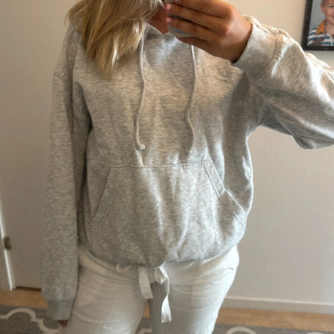 Hoodie från Weekday