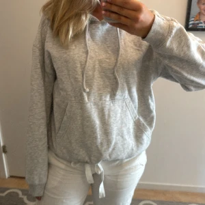 Hoodie från Weekday - Superskönt hoodie från Weekday🤍