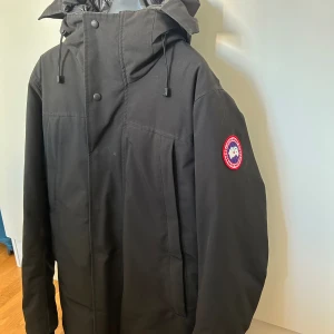 Canada Goose Jacka - Bra skick