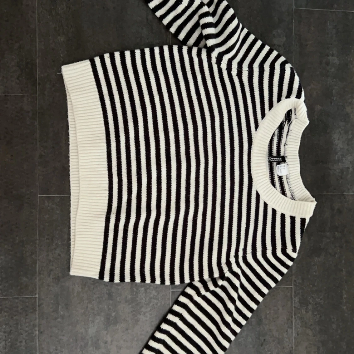 Stickad tröja  - 90