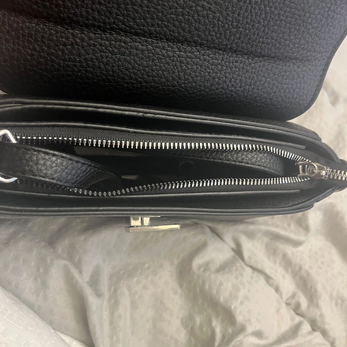 Helt ny väska  - 91