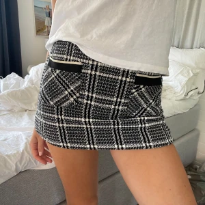 Tweedad kjol - Super snygg o elegant!!💕💕😍