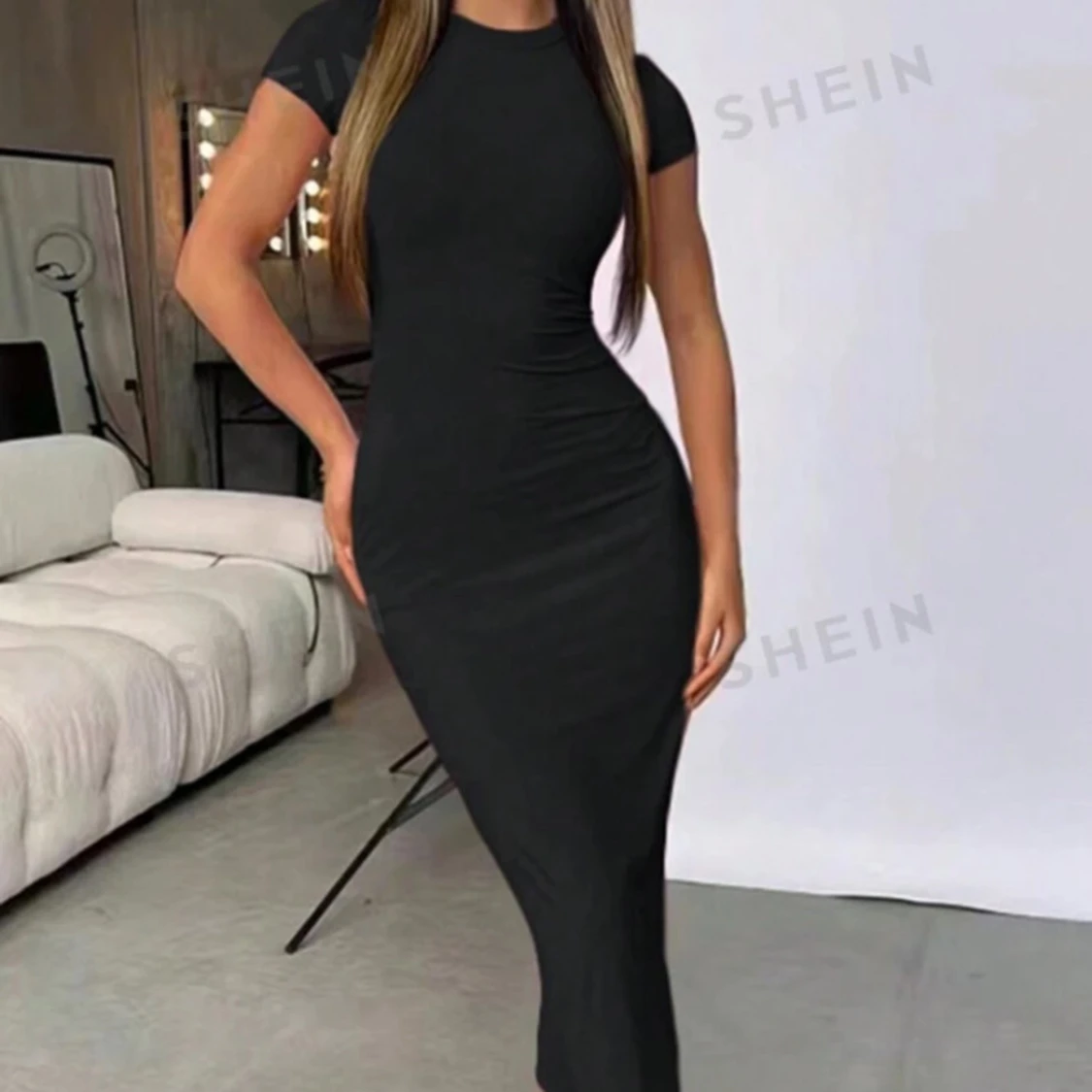 Svart tight klänning✨