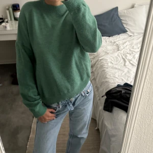 Grön stickad tröja - Super skön och verkligen så bra nu till hösten!!!