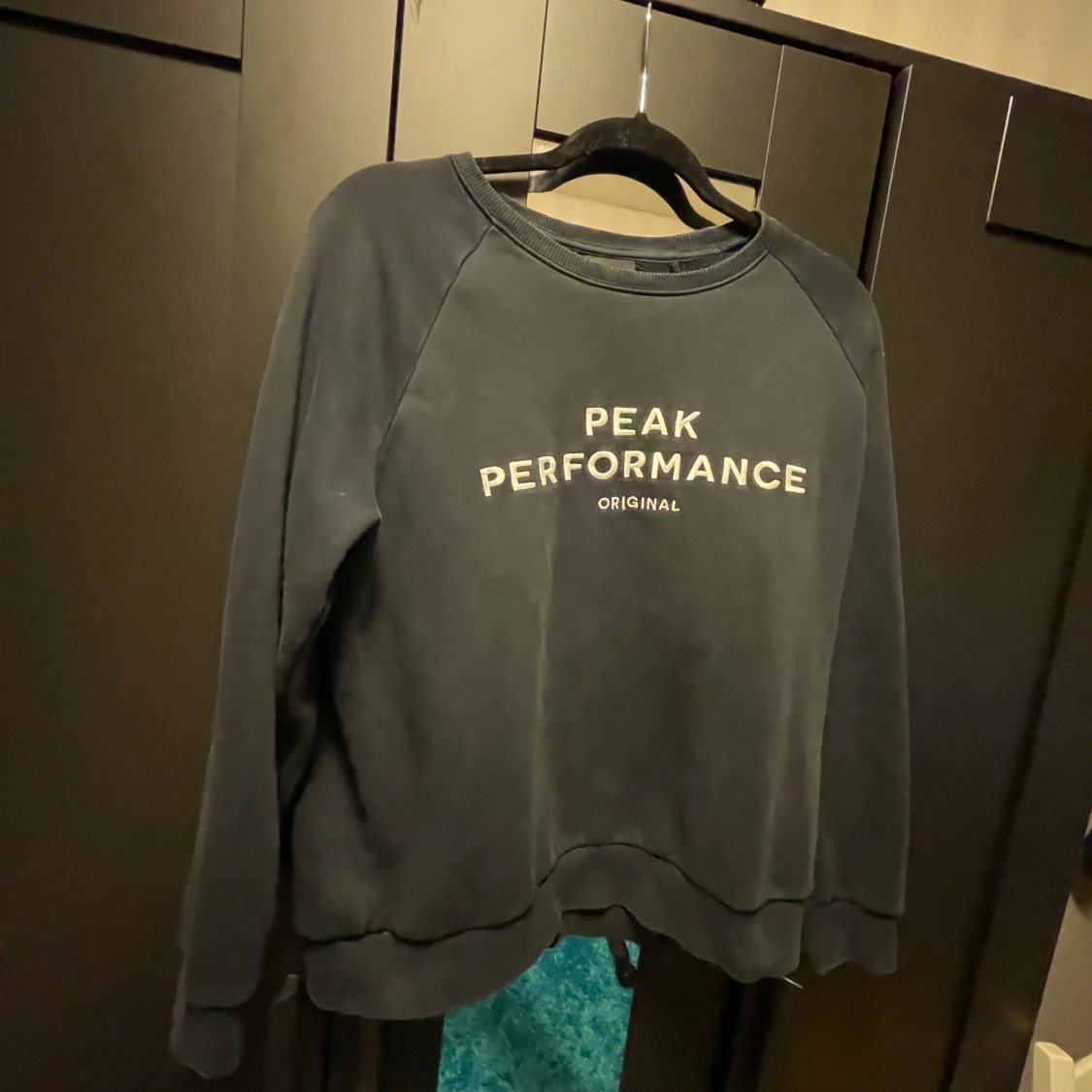 Svart tröja från Peak Performance - 90