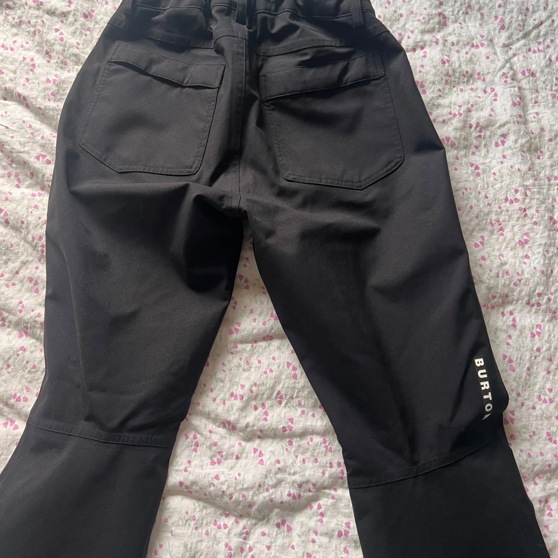 Svarta byxor från Burton - 2