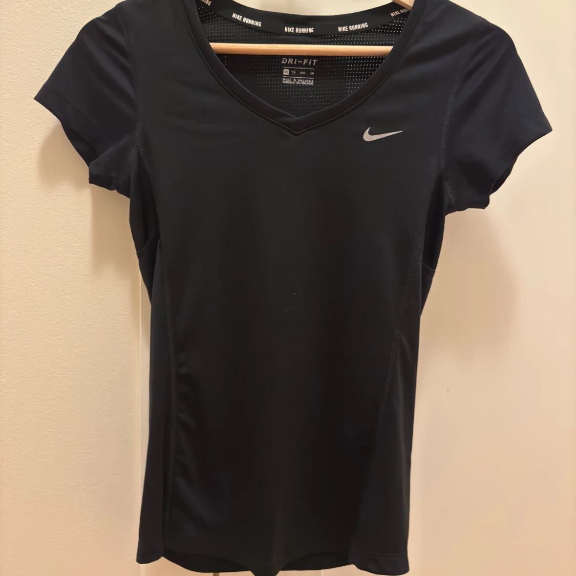 Svart T t-shirt från Nike