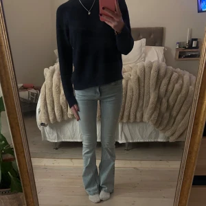 Låg midjade jeans - As snygha low waist jeans😍