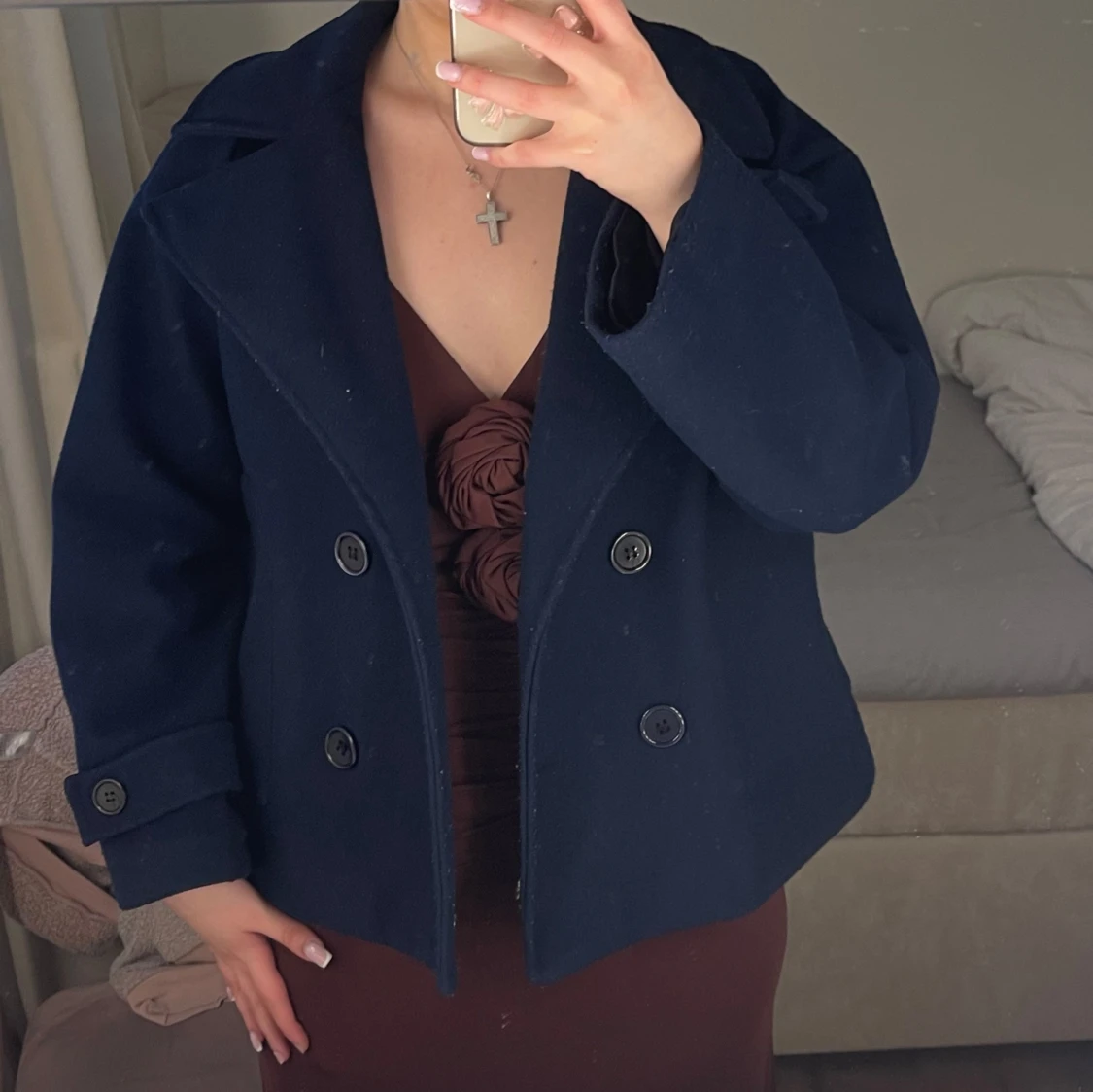 Mörkblå kappa med knappar - 1