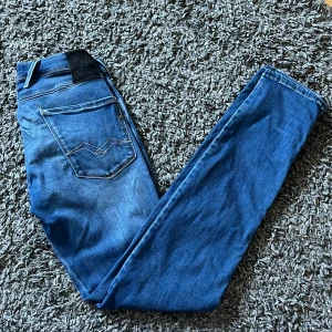 Replay anbass jeans - Skick 10/10 modell: anbass storlek: 28/31
