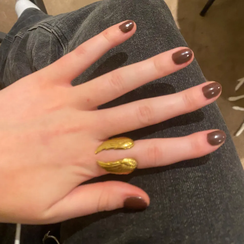 Superfin ring från Edblad!❣️ Som ny! Ringen är justerbar i storlek så passar alla. Asusteet.