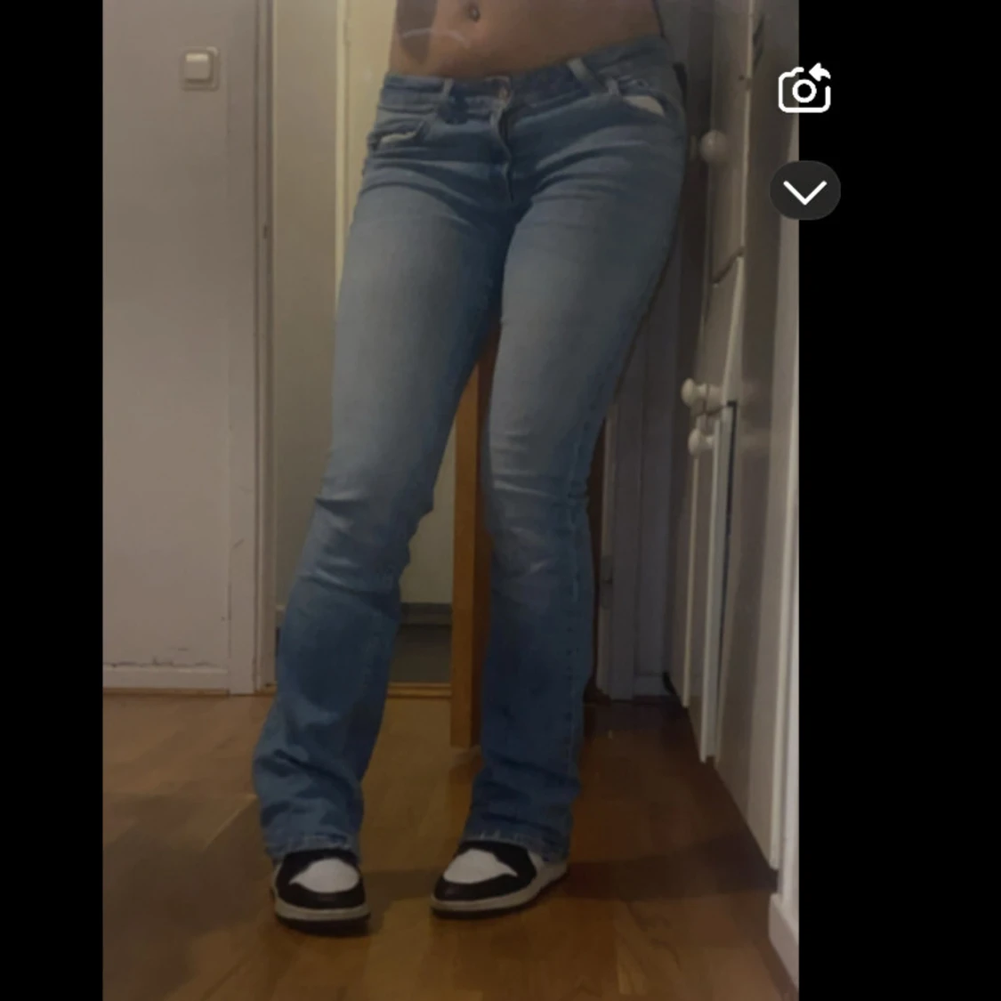 Low waist bootcut jeans