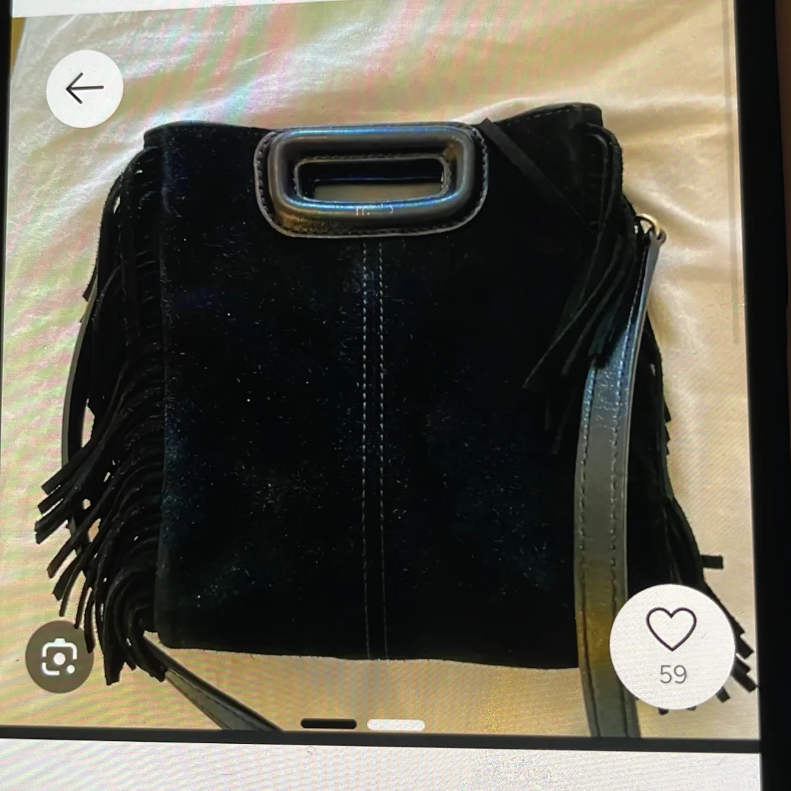 Svart axelväska med fransar