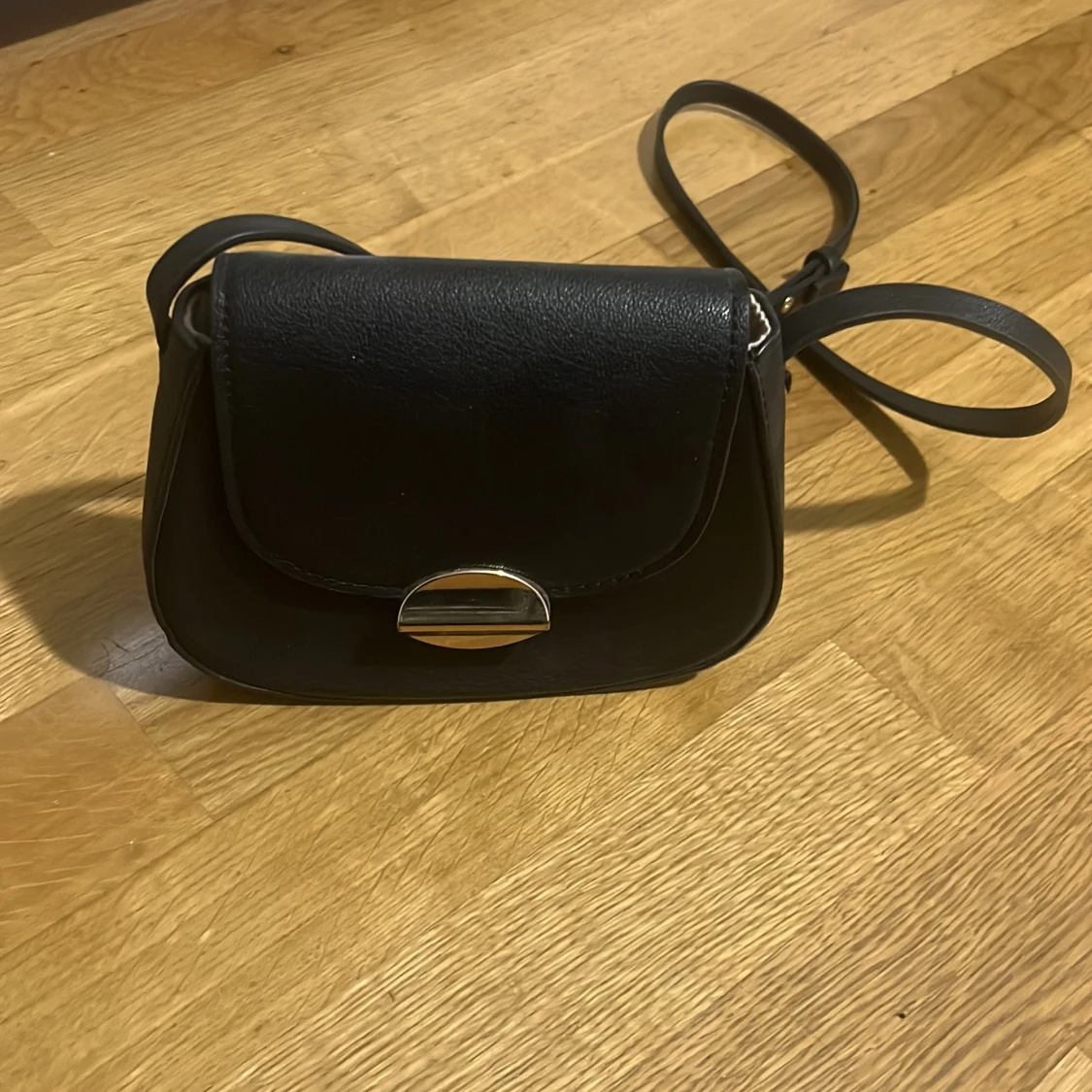 Svart väska 