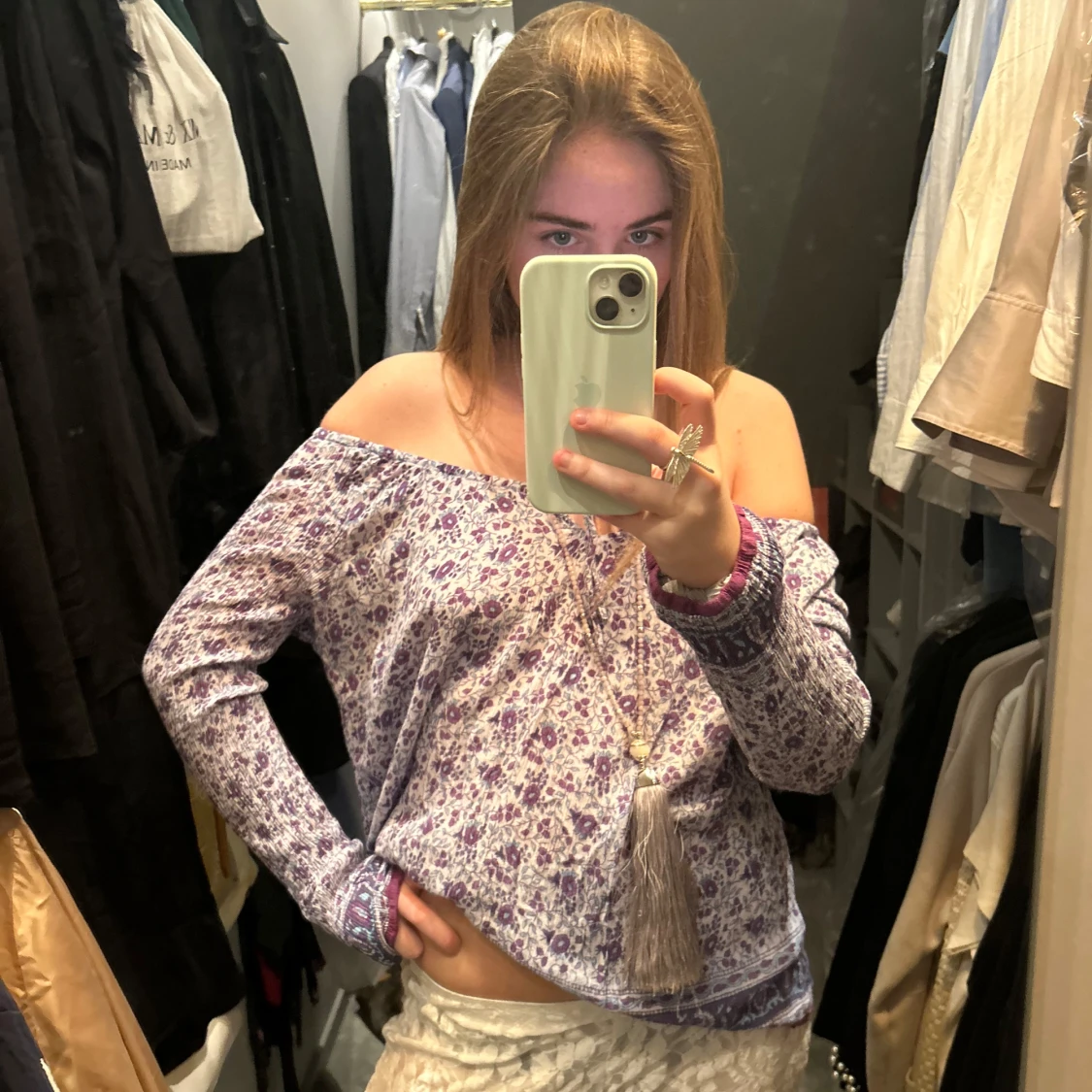 Lila blommig tröja - 2