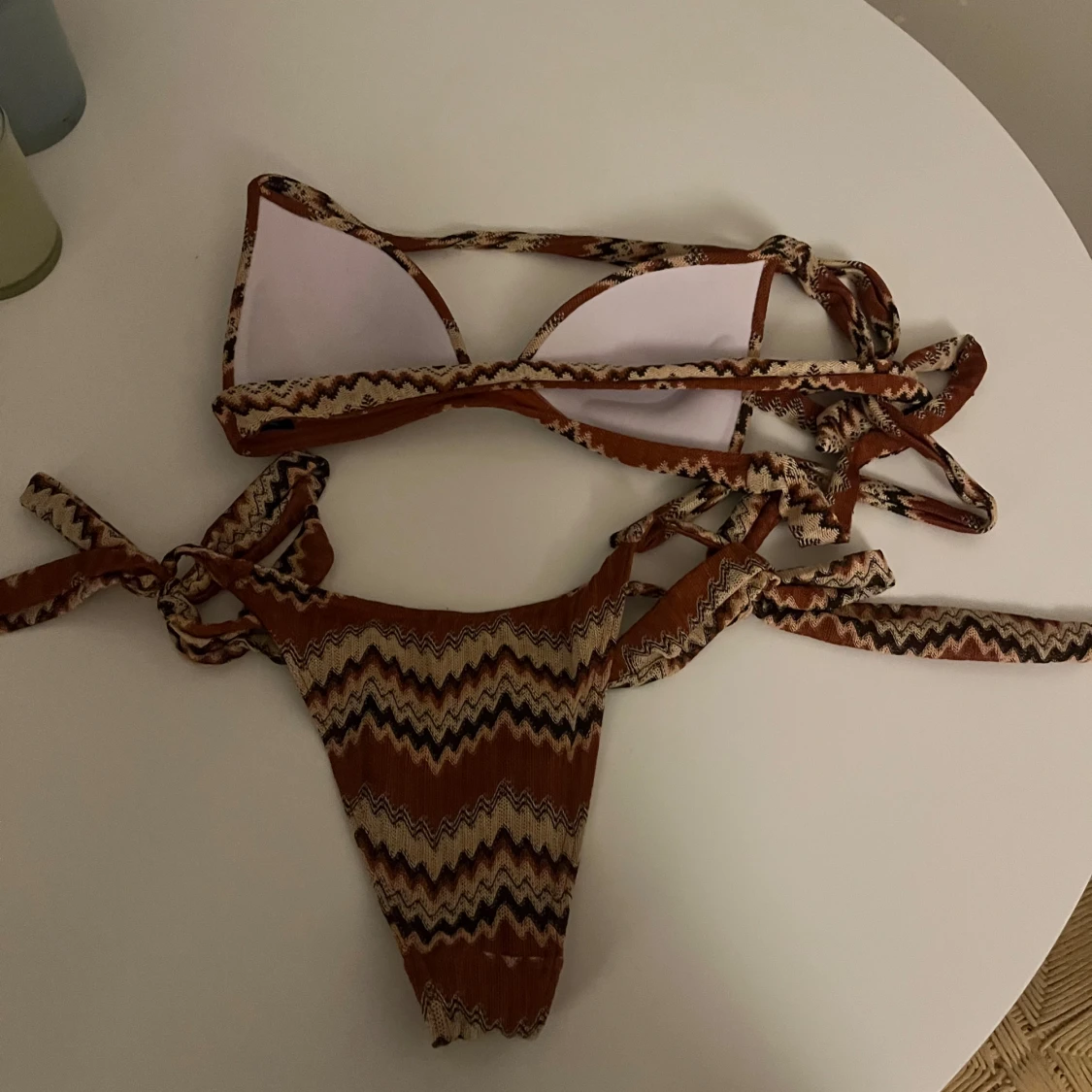 Mönstrad bikini med knytband - 3