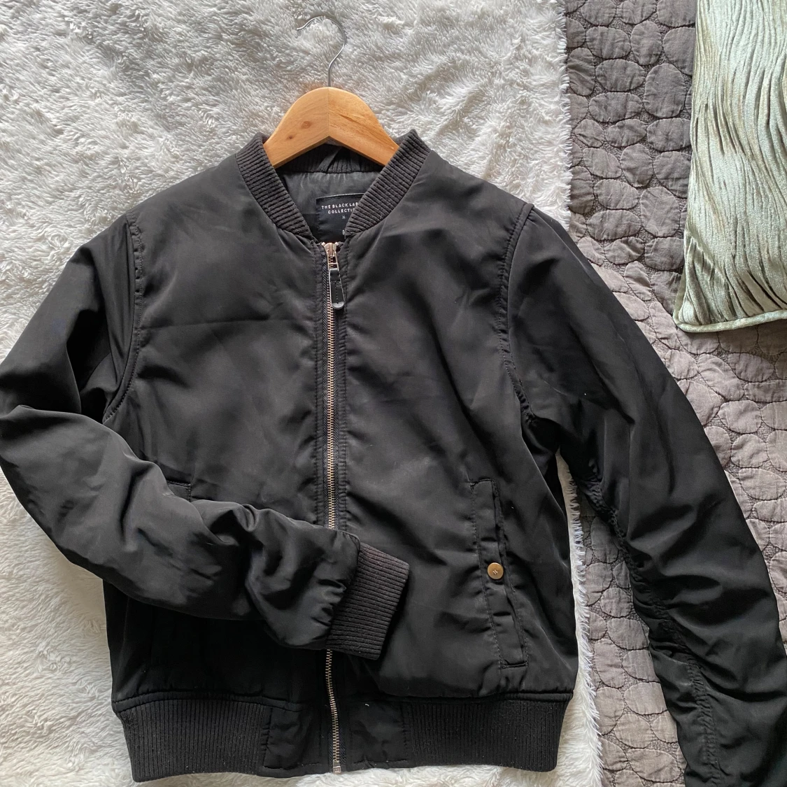Svart bomberjacka från Zara