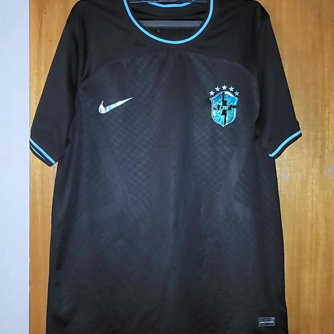 Svart fotbollströja från Brasilien 