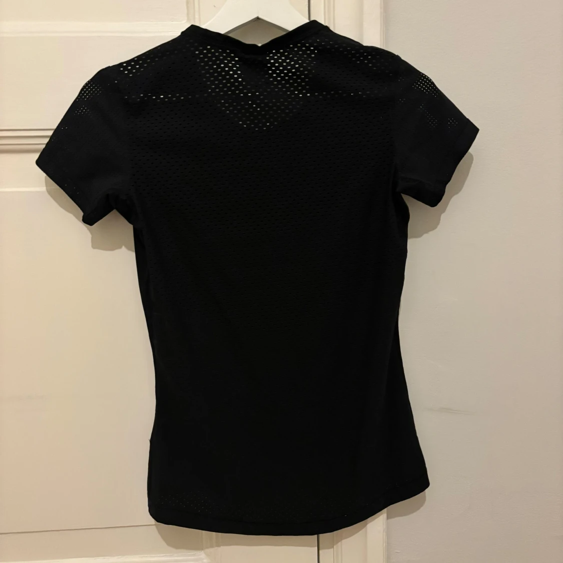 Svart träningstopp från Nike - 1