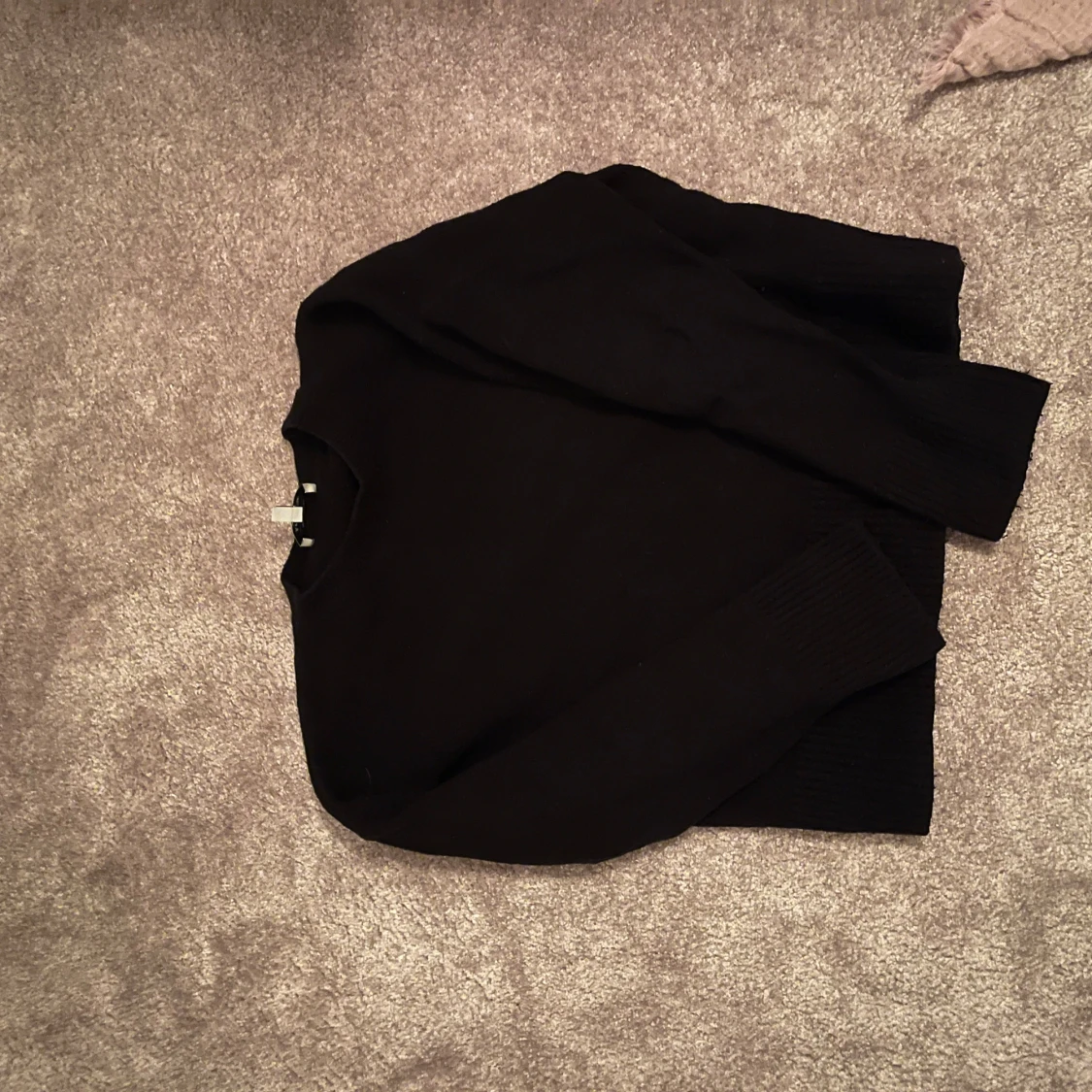 Svart stickad tröja - 92