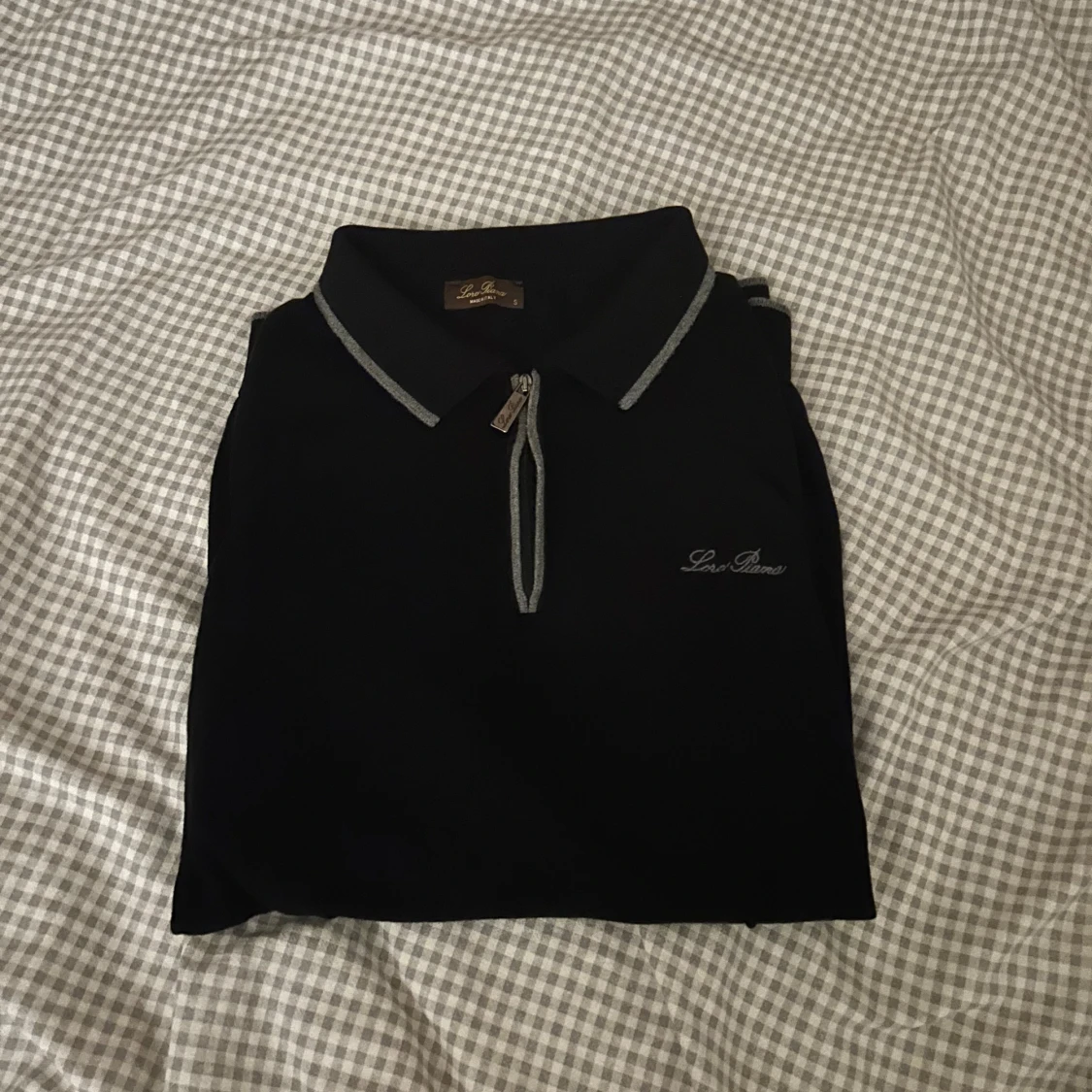 Svart pikétröja från Loro Piana - 2