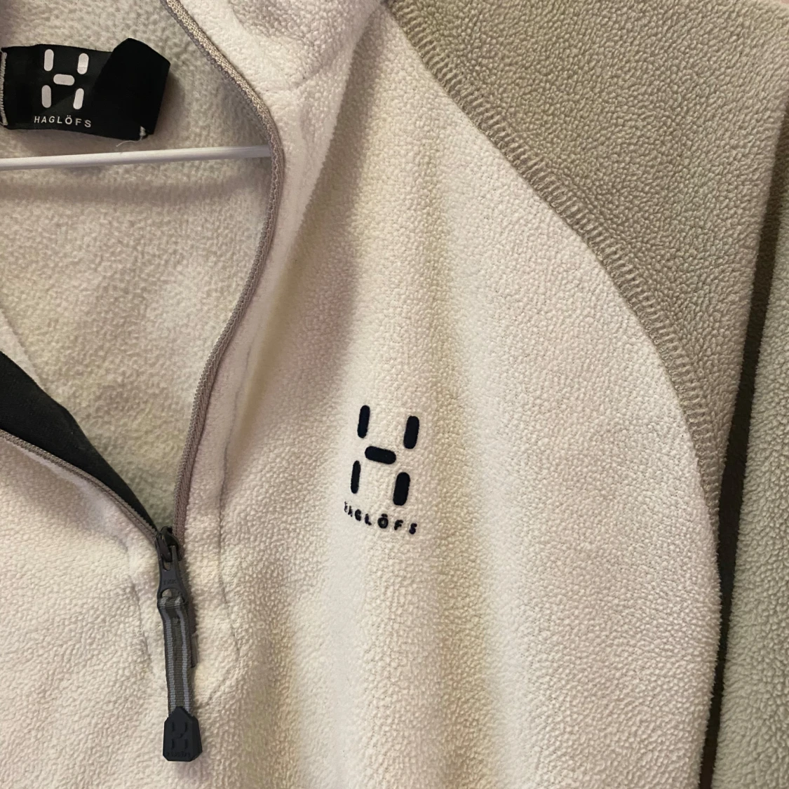 Beige fleece tröja från Haglöfs - 91