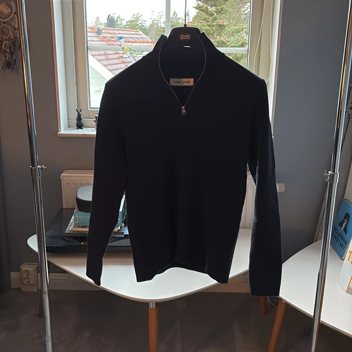 Mörkblå “quarter zip” från Samsøe Samsøe