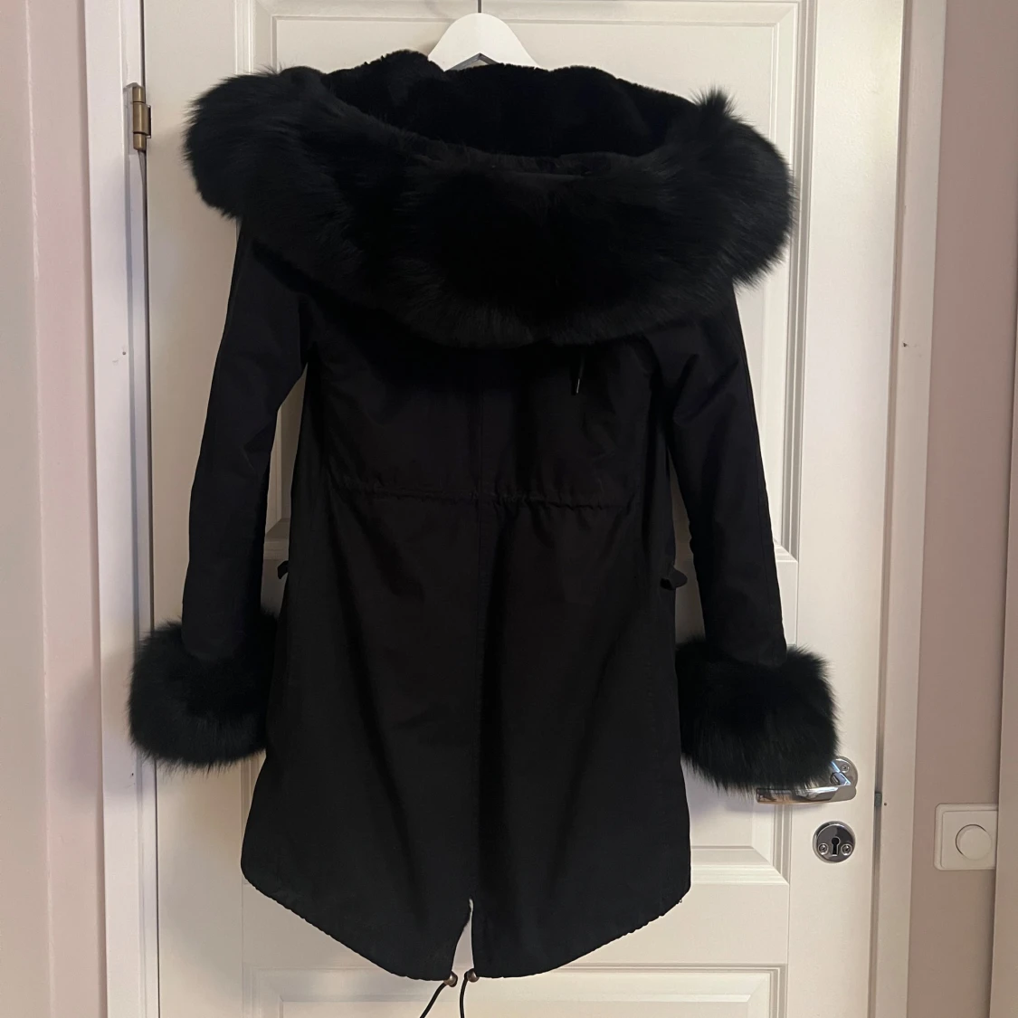 Svart parkajacka - 1