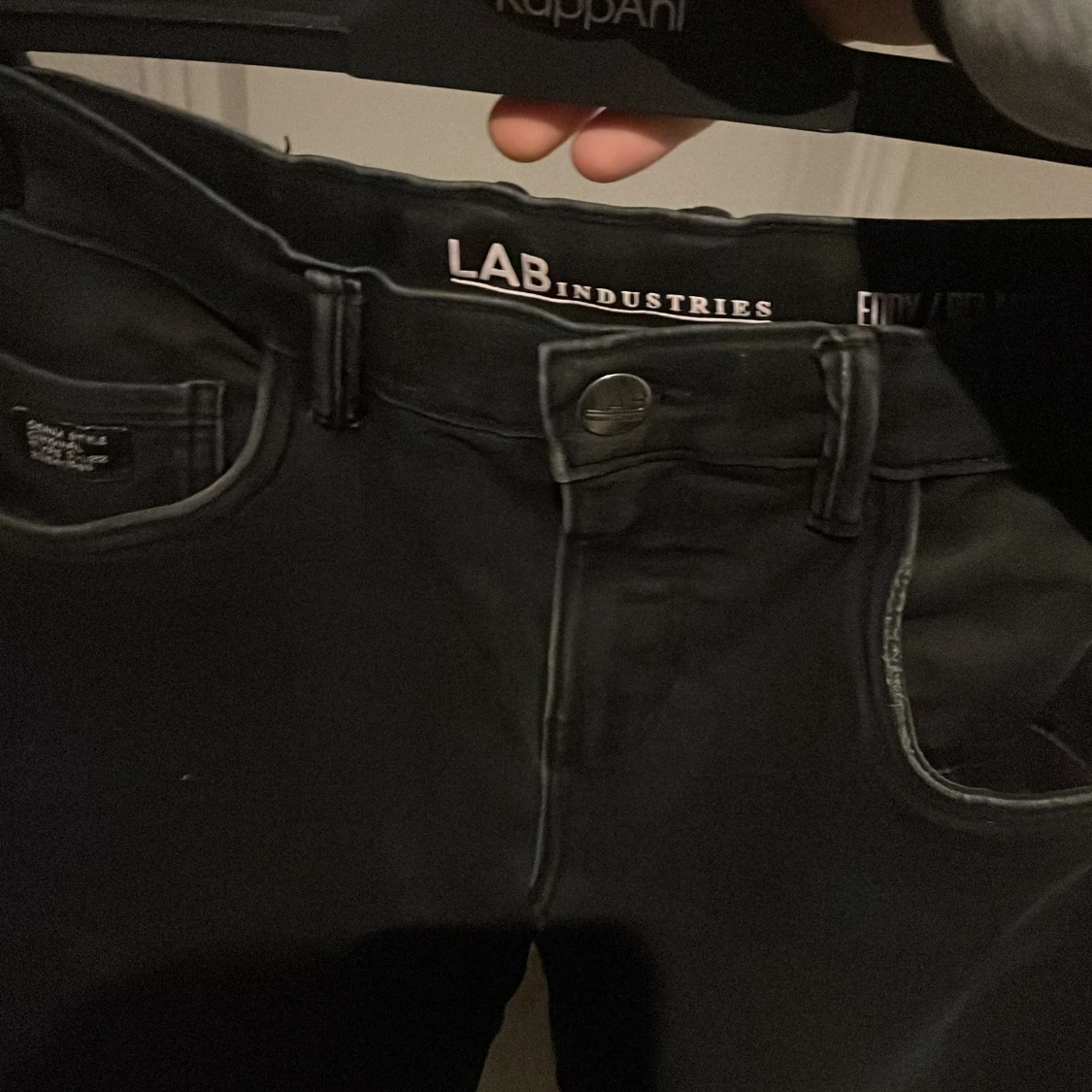 Svarta jeans från LAB Industries - 4
