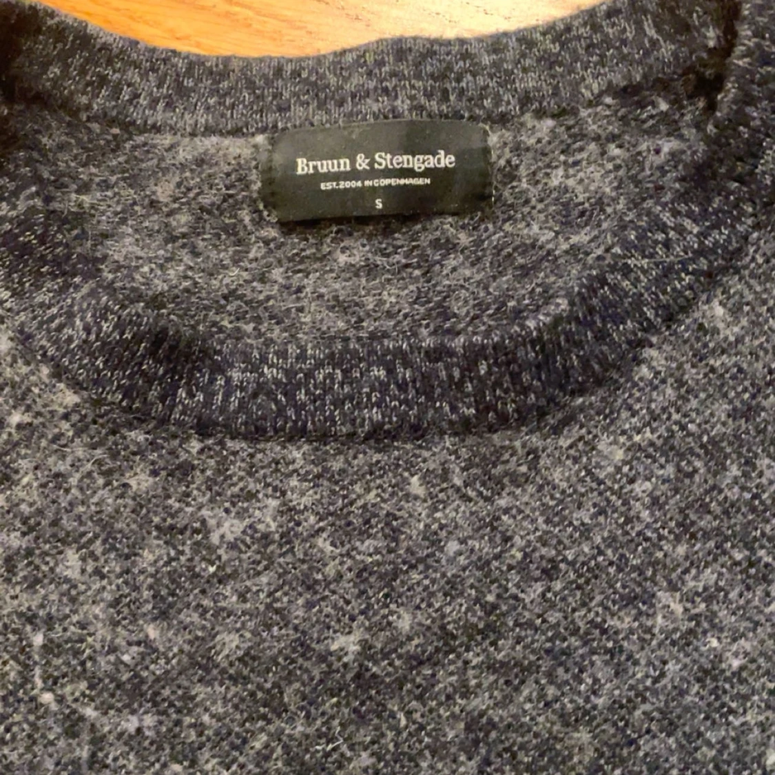 Mörkgrå tröja från Bruun & Stengade - 1