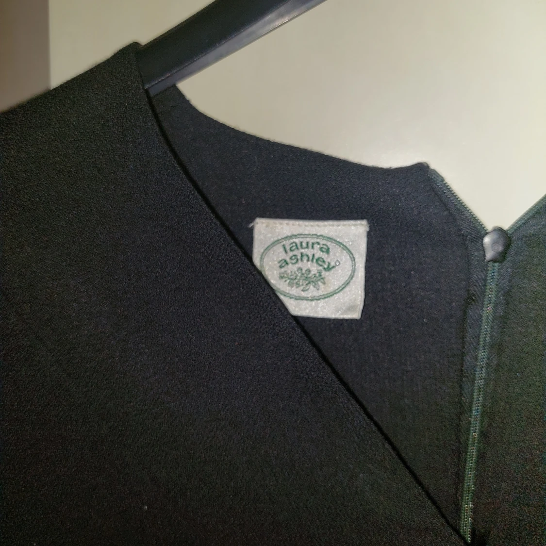 Svart klänning från Laura Ashley - 2