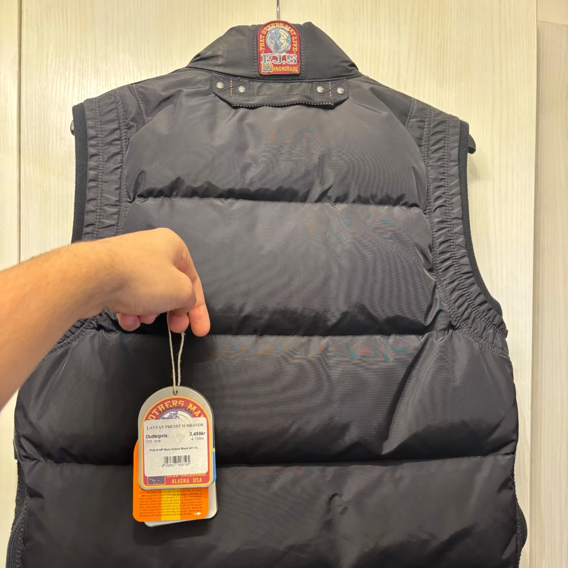 Svart dunväst från Parajumpers - 1